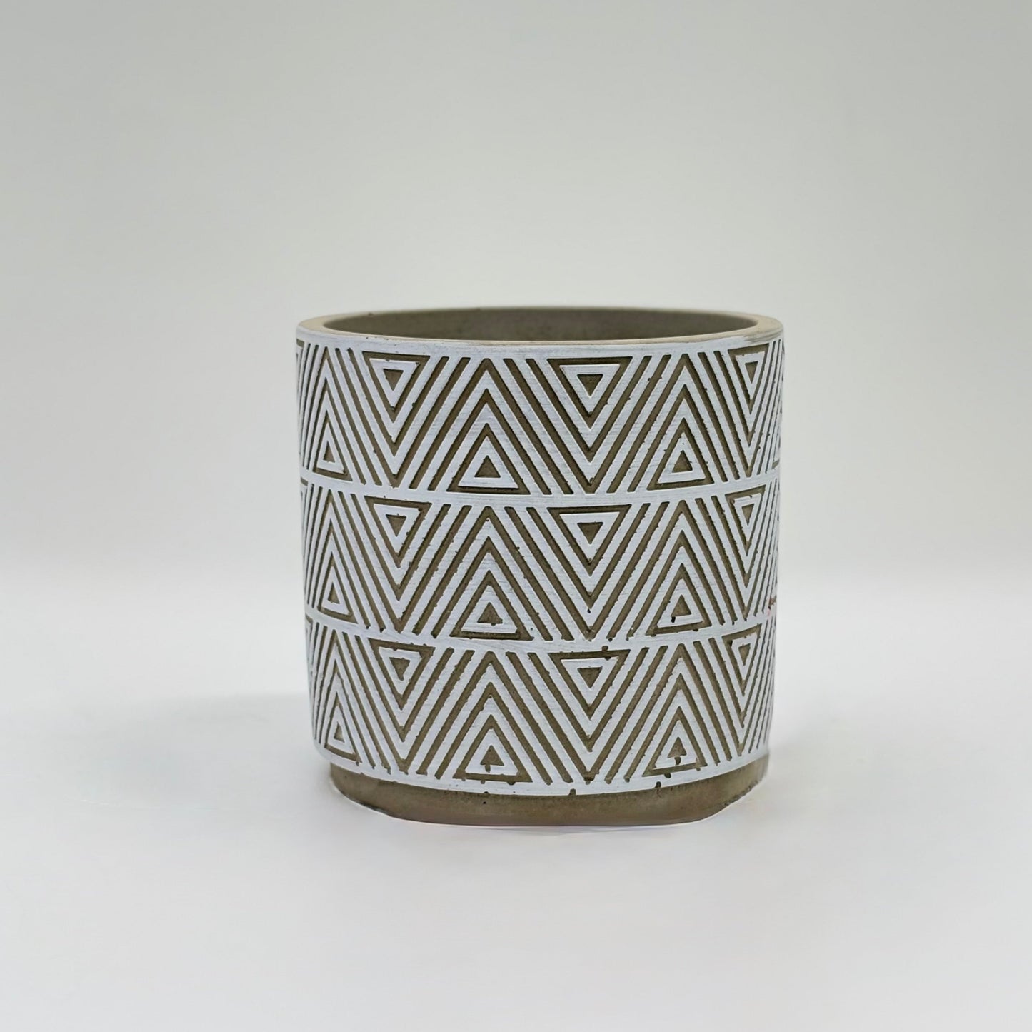 Geometric Patterned Ceramic Planter with Black Metal Stand