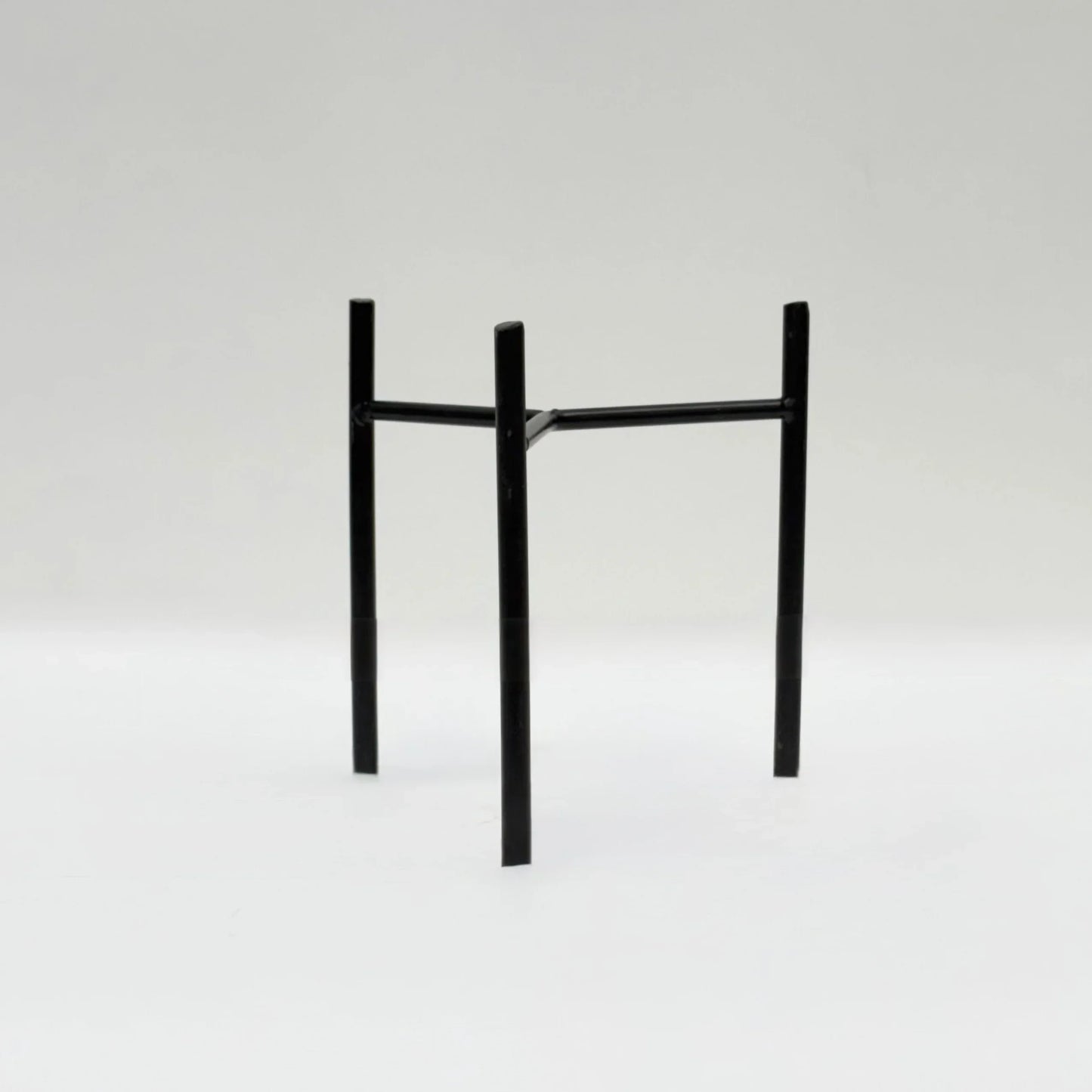 metal stand for planter modern and functonal